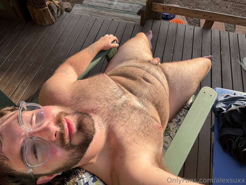 swipe to take my shorts off 🍆 1