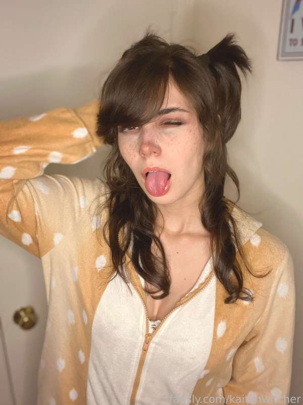 Kaitlinwitcher - Fansly - 26 Dec, 2023 1