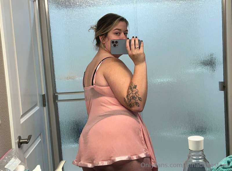 Shameless bathroom selfie