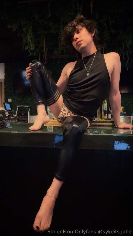 Welcome to ***** bar! I’m Gabe, what can I get for you!? :3 .. 15