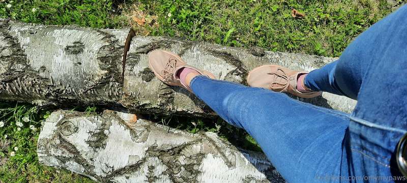 Everyone agrees that long jeans were not a good choice at al.. 3