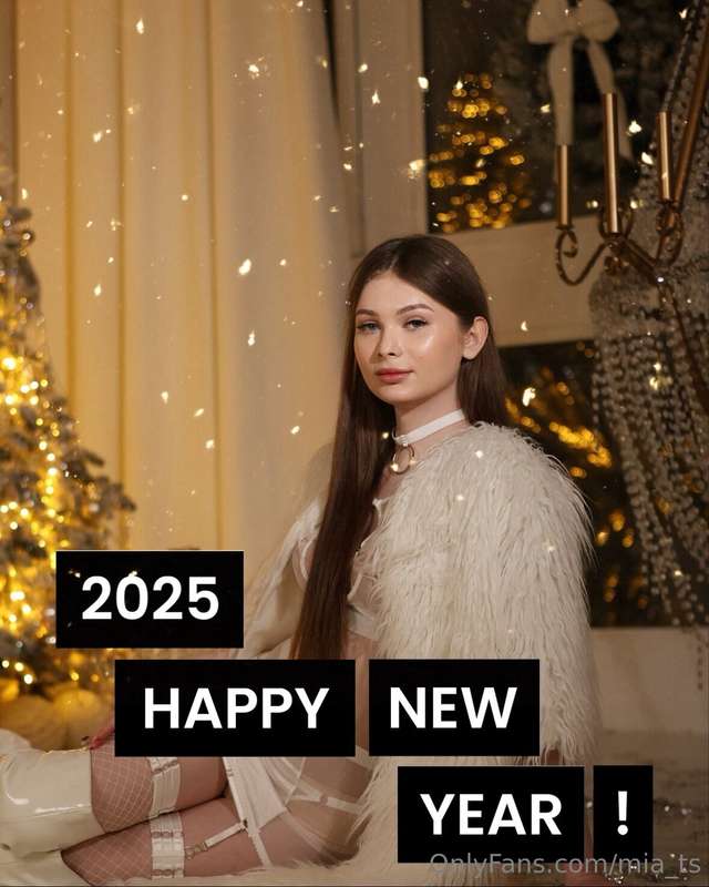 Happy New Year, my darlings! ✨🎆🎄✨ A new year always inspires..