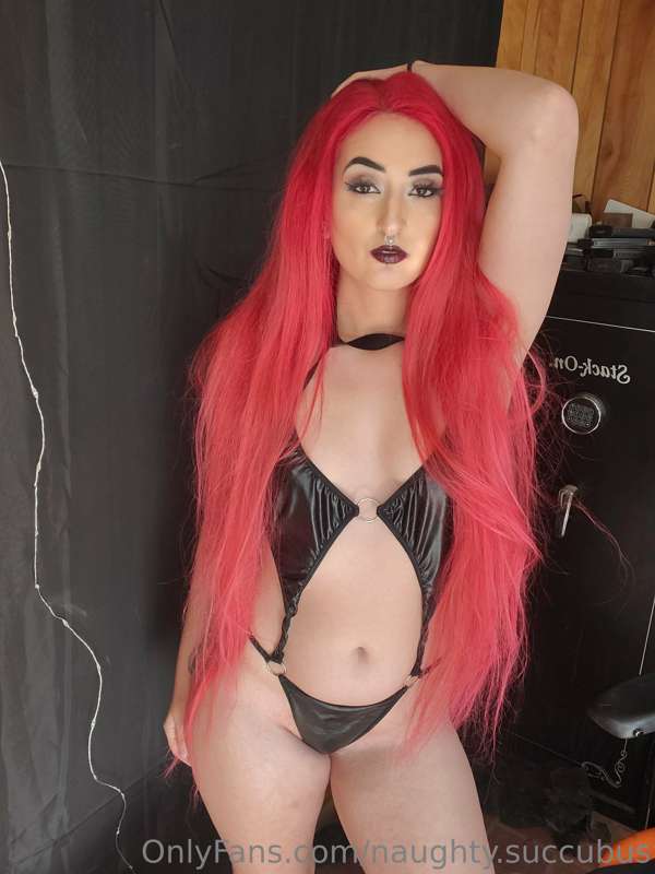 I'm now offering a free dick rate for every NEW subscriber o..