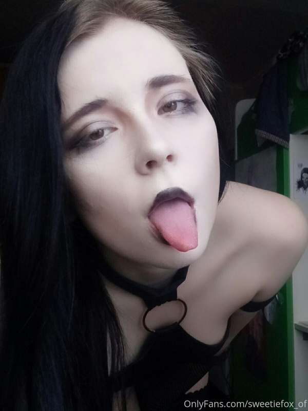 My old black dress photoset,do not judge strictly for low qu.. 5