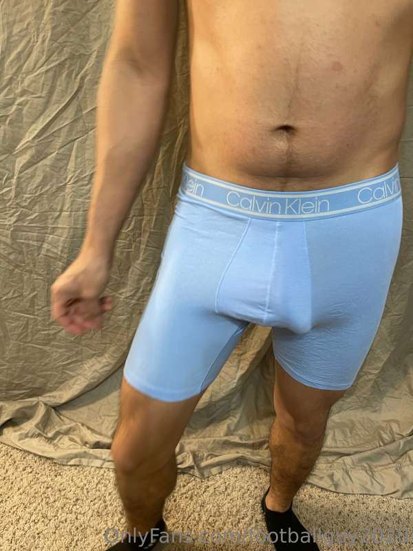 The Calvin Klein set of PVT Martinez - you'll want to see th.. 7