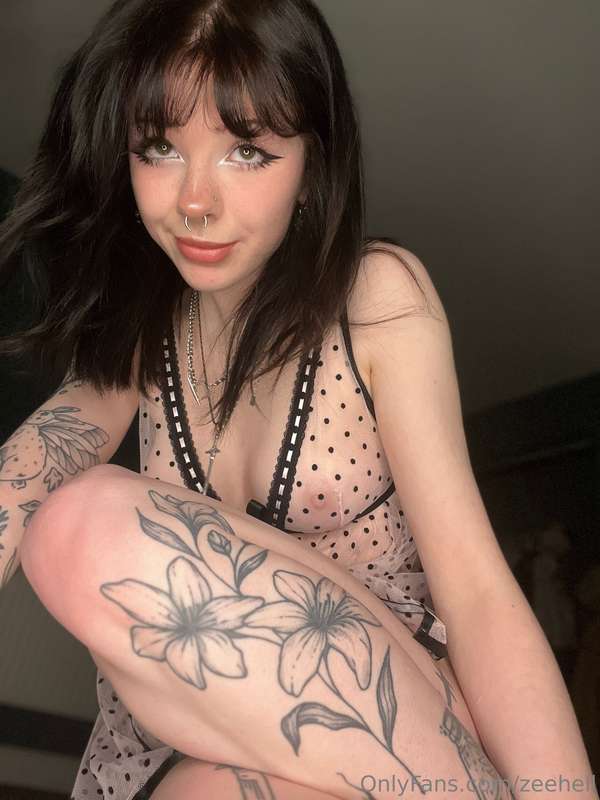 how cute is this little dress i got for valentine's day? 🎀 1