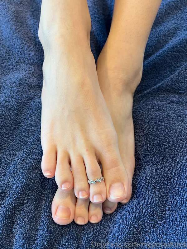 He absolutely soaked my natural toes! HUGE CUMSHOT!   Tomorr..