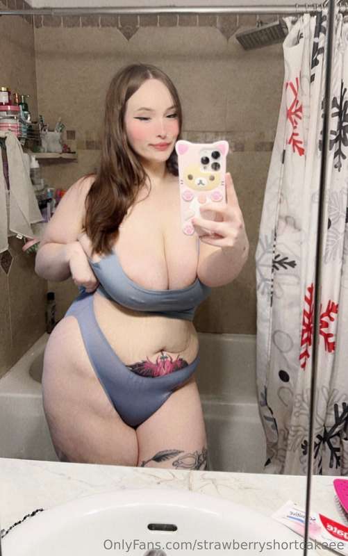 do u luv my chubby body ? 🙈 1