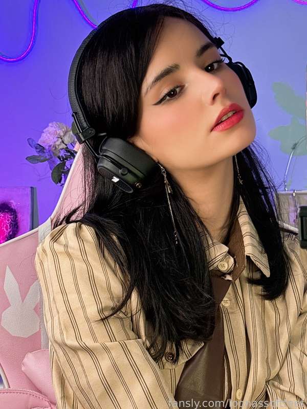 Loonassoftfeet - Fansly - 09 Jun, 2025 2