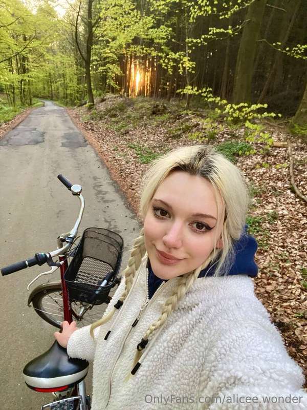 This photo reminded me of the relaxing moments when biking i..