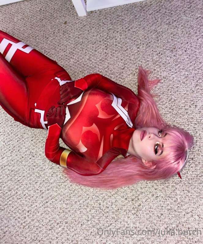ZeroTwo cosplay strip!! This skintight bodysuit hugs my curv..
