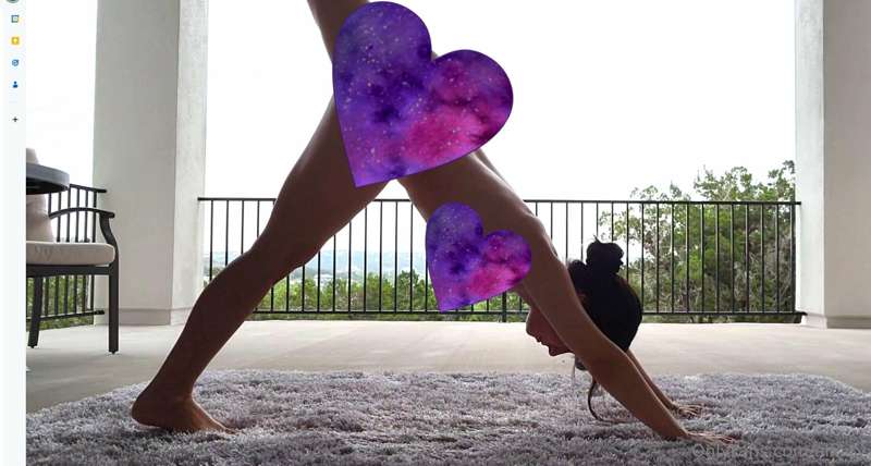 Let's get focused and get in ***the mood*** 😋😋 Filmed myself.. 1