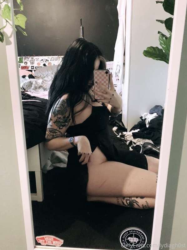 *** TITTY FUCK VIDEO LIVE TOMORROW NIGHT ***