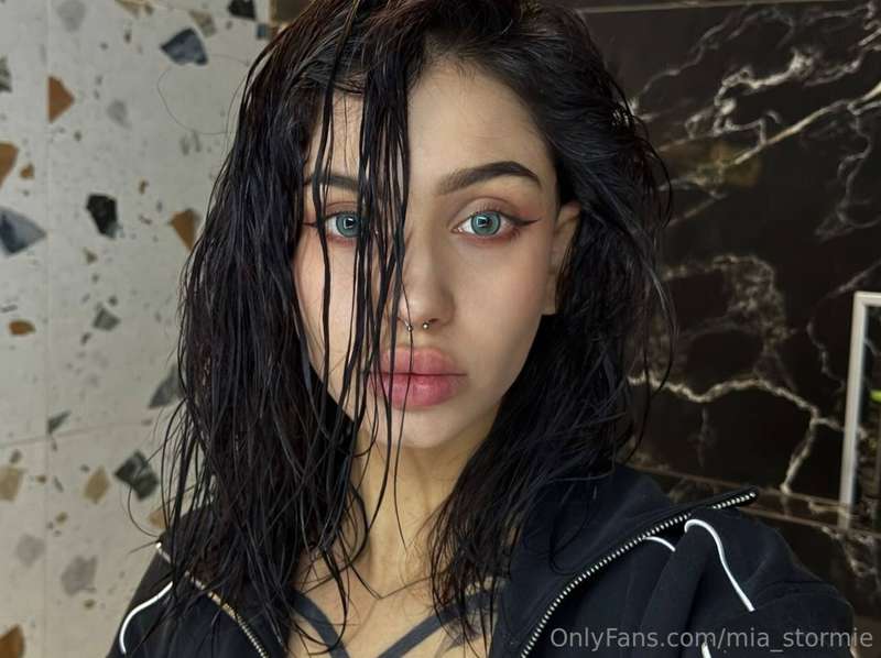 # 💖 @mia_stormie 💗TEMPORARILY FREE PAGE💗@mia_stormie💖𝙏𝙝𝙞𝙨 𝙘𝙪..