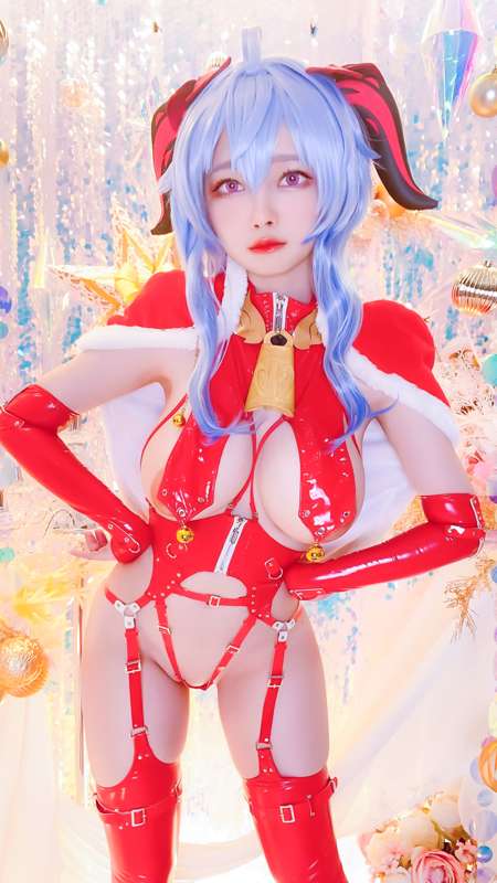 Merry Christmas~~
聖誕老人來送禮物啦~
今天特地買了舒芙蕾來吃😋 7