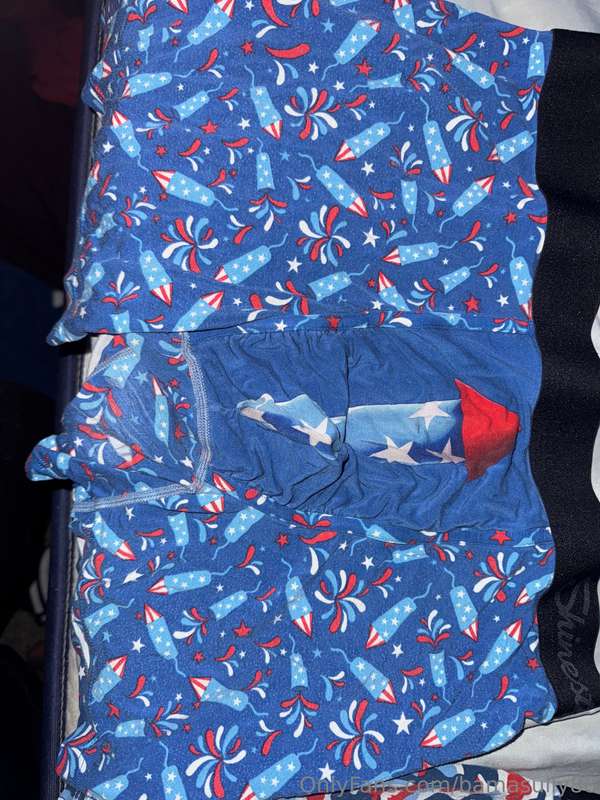So got 4 pairs of undies left that I’m able to sell if anyon.. 4