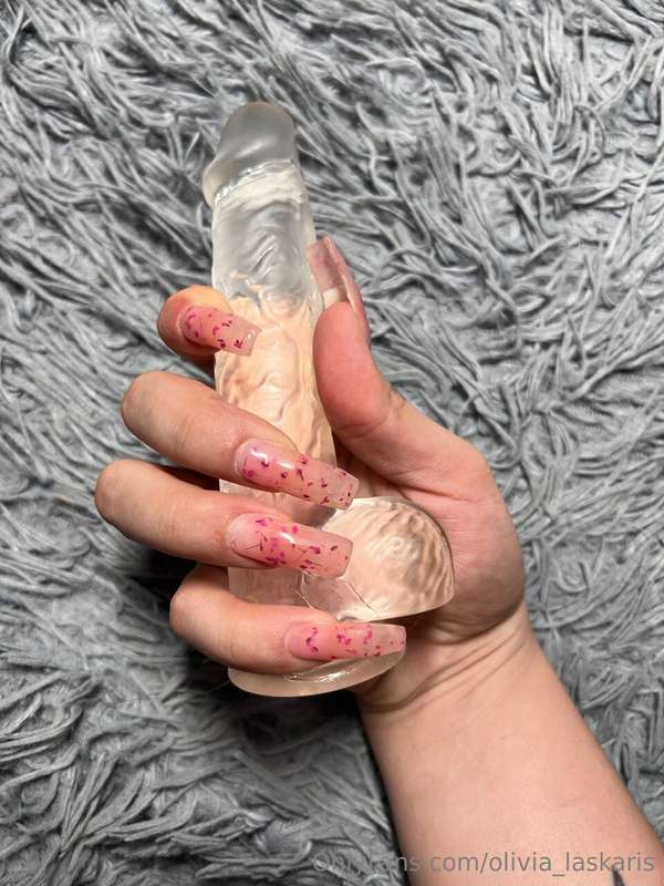 I think the most good way to show a new nails - its wrap the..