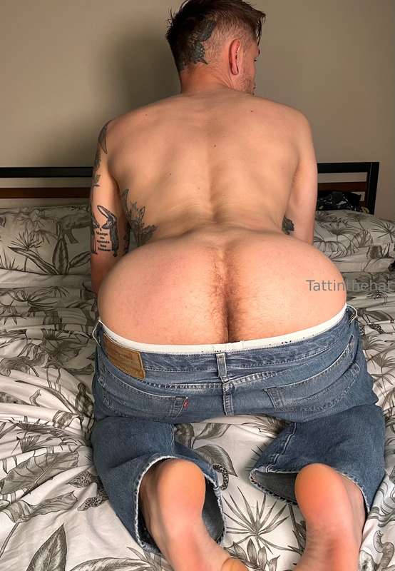 Why do jeans make everything look better 🤷🏼‍♂️ 10