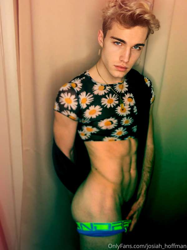 You can touch as much as you want 🤤😏 6