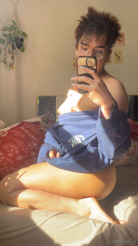 X_Emryss_X - Onlyfans - 07 Feb, 2025 5