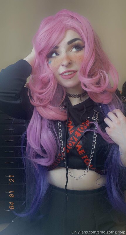 Smolgothgirlvip - Onlyfans - 04 Jan, 2021 2