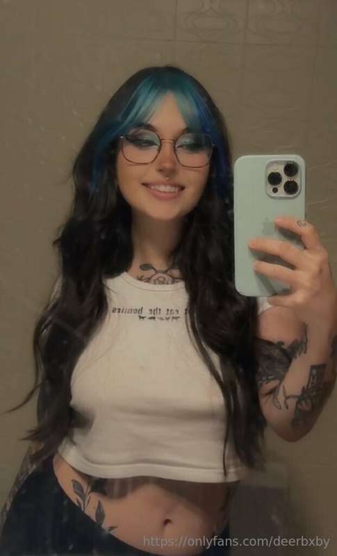 This isn’t nsfw but I went to to the hairdresser today and I.. 2