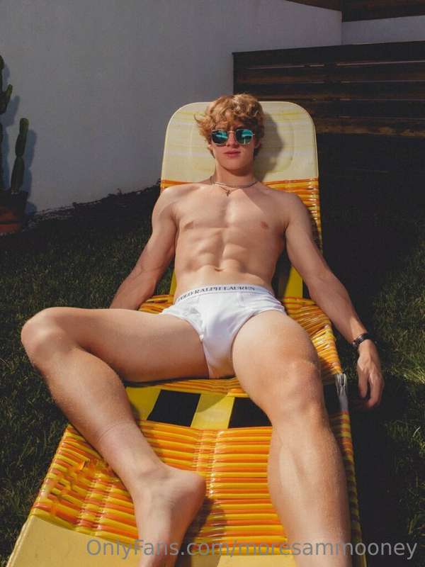 follow @sammooney for more 😎 1