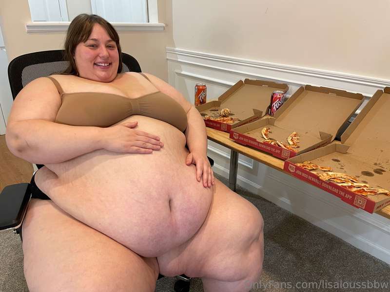 I LOVED showing off my big huge appetite by crushing these t.. 36