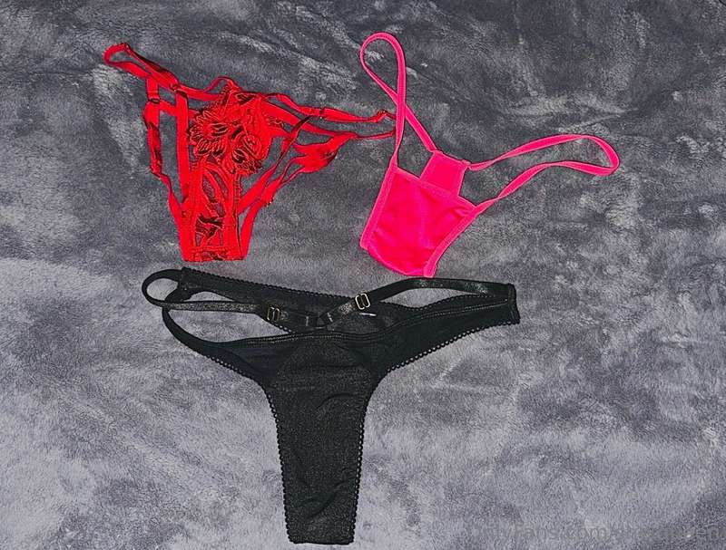 Which panties do I surprise my hubby with when he undresses ..