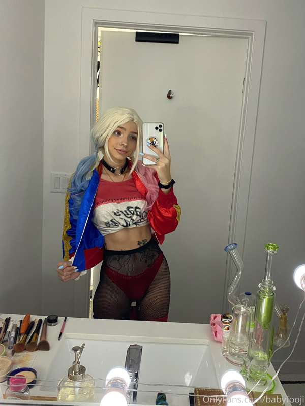 Harley Quinn 🥰💙 23