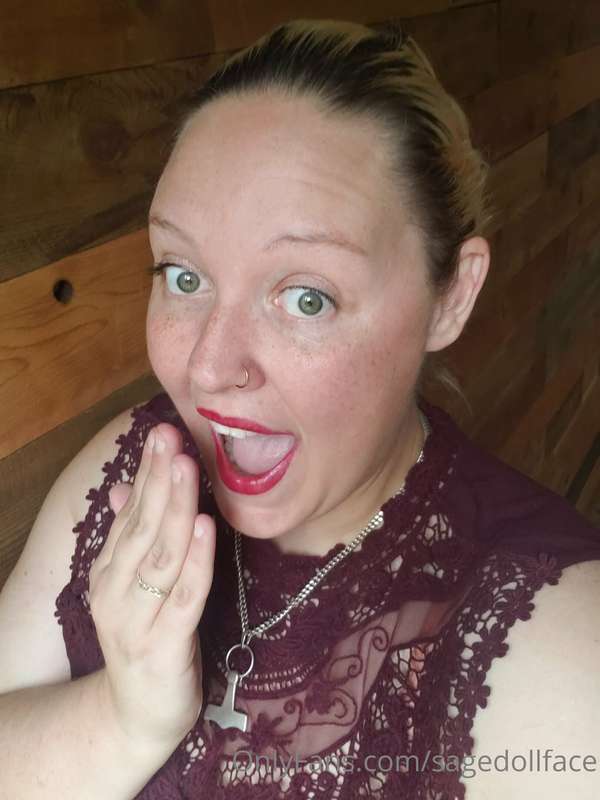 Started off today feeling like a boss babe! Time to buy some..