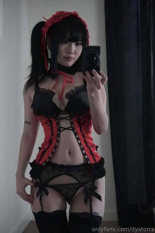 today I cosplayed a character i’ve been wanting to cosplay f..