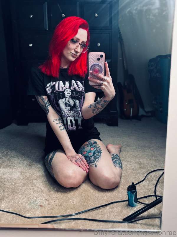 Enjoy a few pics of me with clothes on while I edit these pi..