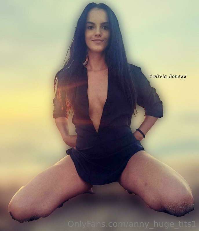 # 🍬 𝒴𝑜𝓊𝓇 𝒮𝓌𝑒𝑒𝓉 𝒯𝑒𝓂𝓅𝓉𝒶𝓉𝒾𝑜𝓃 🍬
✨ @olivia_honeyy ✨
Come and tast..