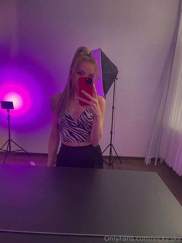 Hot and wild ❤️‍🔥 tip if you want to see more in private mes.. 1