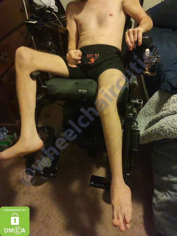 Wheelchaircutie - Fansly - 30 Oct, 2022 16
