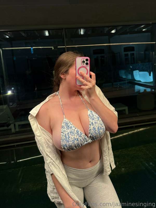 This is my new favourite bikini top🤍🦋🌀🕊️