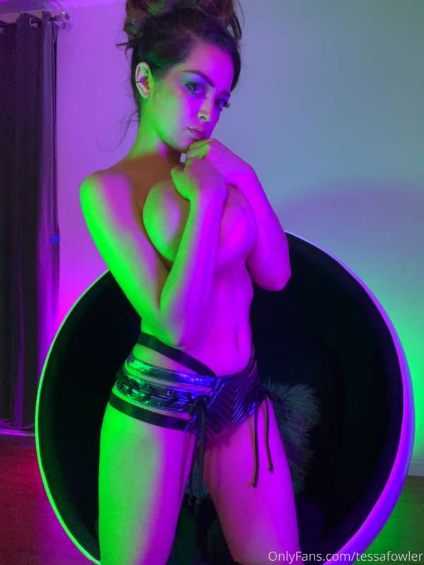 aw shit my bad. i totally forgot to post these. oops. anyway.. 4