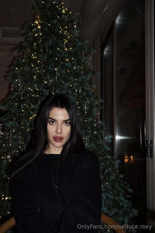 𝐅𝐑𝐄𝐄 𝐒𝐔𝐁𝐒𝐂𝐑𝐈𝐏𝐓𝐈𝐎𝐍 @scarlettandrsn !! She have no taboo and r..