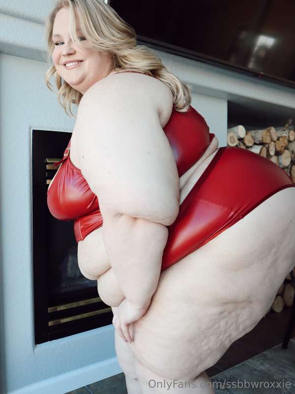 🍒Large Lady in Red🍒 part2!! 2