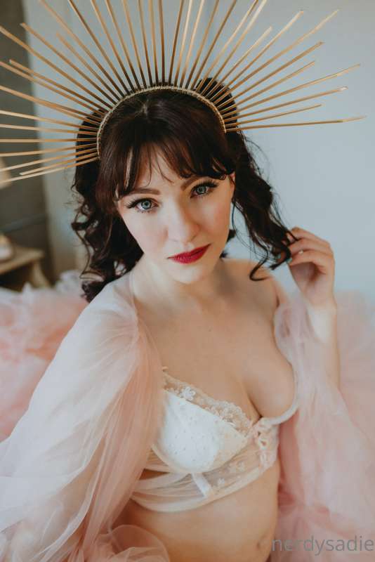 Sneak Peek for my Easter photoset! I had so much fun with th.. 7