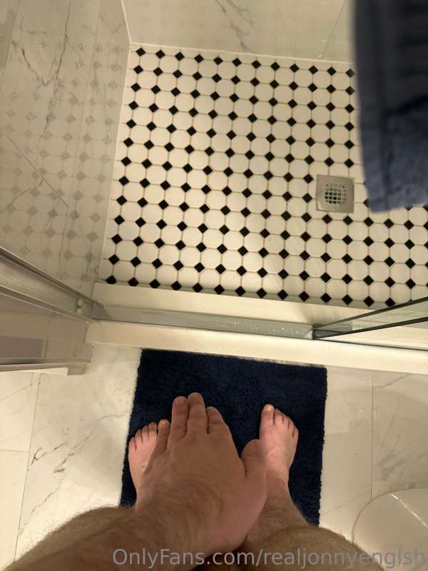 Wouldn’t you love for me to move my 🤚🏻 🍆 let me know if you ..