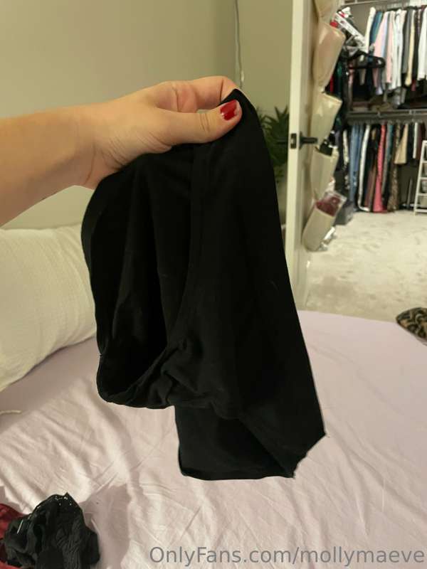 👙 **PANTIES & SOCKS 1/2 OFF WHEN YOU PURCHASE IN TOKENS ON M.. 9