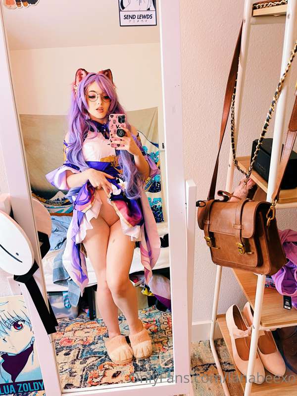 More of my Keqing cosplay from Genshin Impact! 3