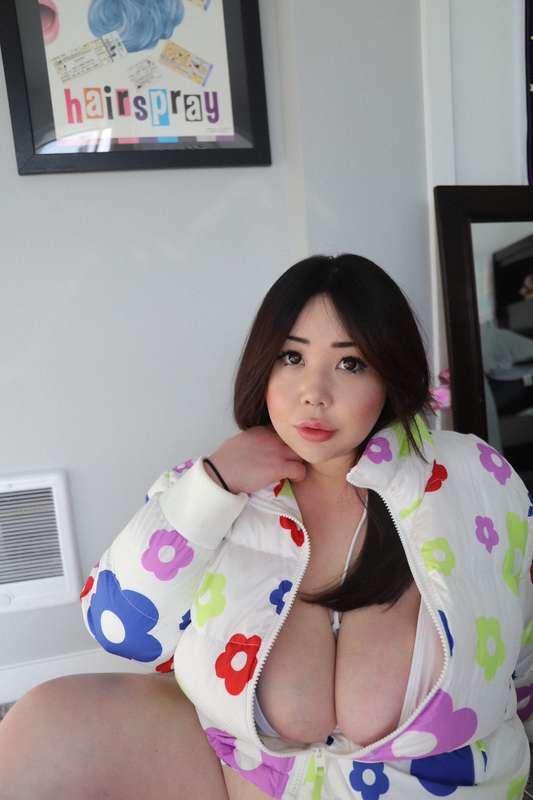 how is your weekend going? 🌸 6