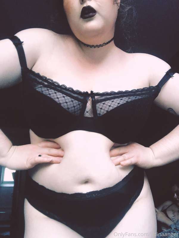 this full photoset gives me a charming amount of hubris 🖤 do.. 12