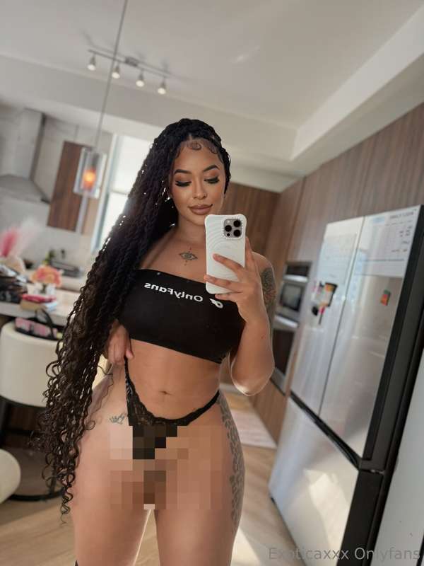 one on one sexting and I’ll make you cum just from my messag.. 1