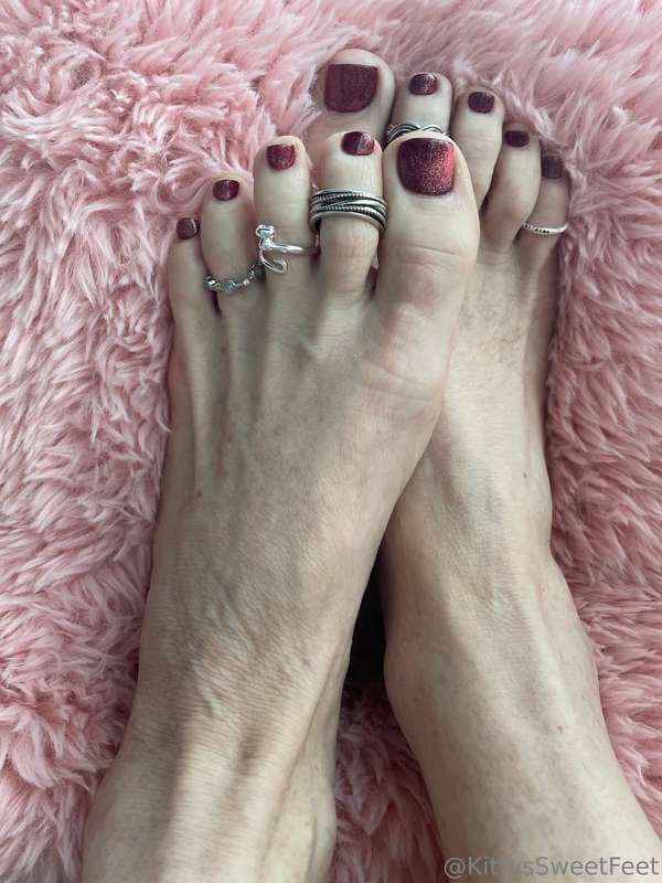 Kittys.Sweet.Feet - Onlyfans - 17 Dec, 2024