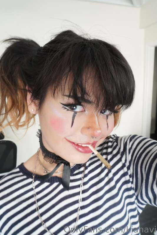 Clown photodump!
I'm edging all day so I can have a nice cum.. 6