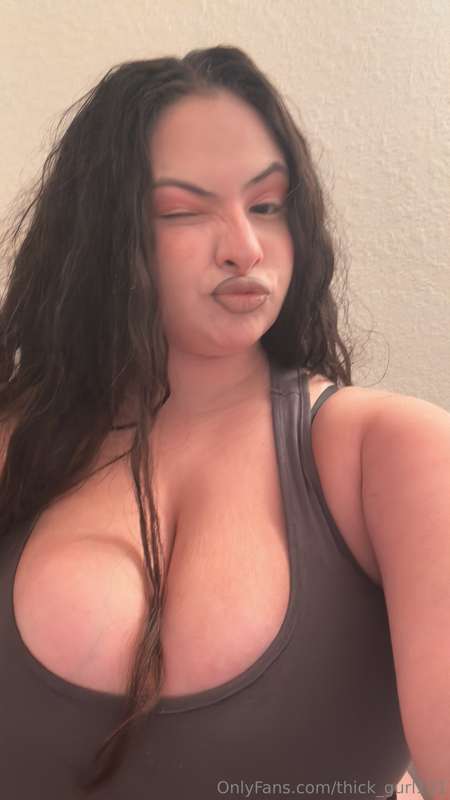 Thick_Gurl101 - Onlyfans - 06 Jun, 2024 2
